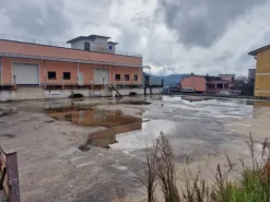 #2639732 Capannoni a Giffoni Sei Casali