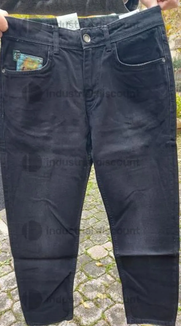 1#9166 Capi di abbigliamento
