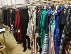 1#8071 Capi di abbigliamento e calzature