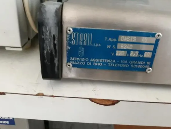 15#3675 Cappa flusso laminare Oasis e centrifuga Beckam