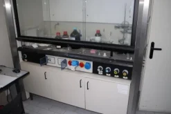 1#2209 Cappe chimiche e cromatografo Varian Chrompack