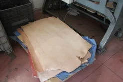 5#7094 Carrelli e banchi da lavoro