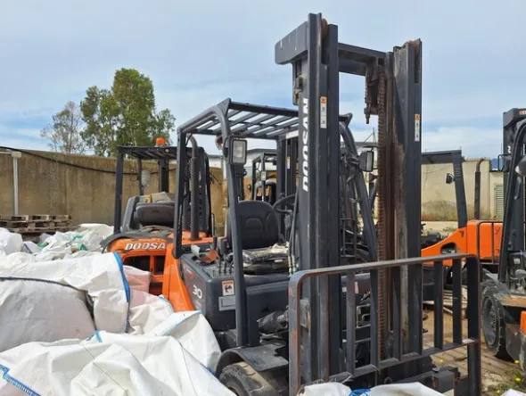 44#8350 CARRELLI ELEVATORI Doosan - TCM