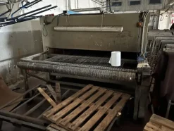 1#7932 Carrelli elevatori e pellami finiti