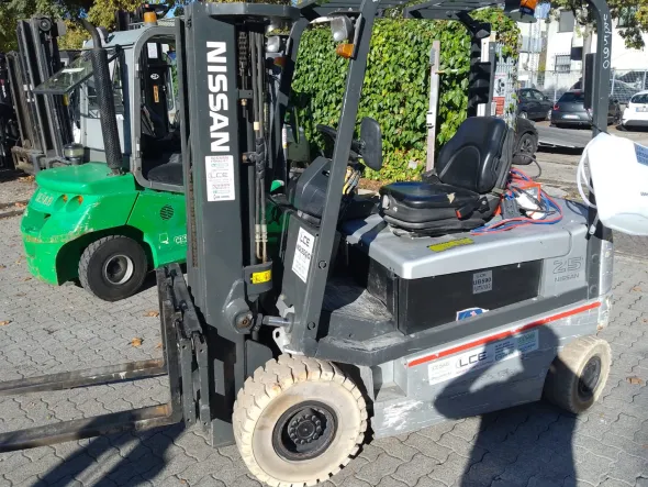 CARRELLI ELEVATORI MULETTI USATI