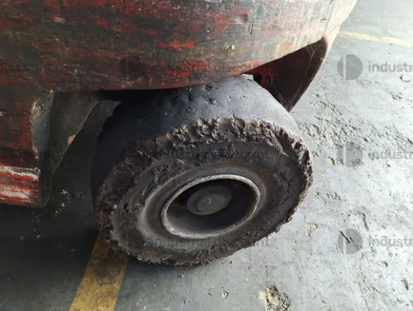 10#9286 Carrelli elevatori Rainero RH53 e RH45