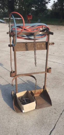 CARRELLI PORTABOMBOLE SALDATORE