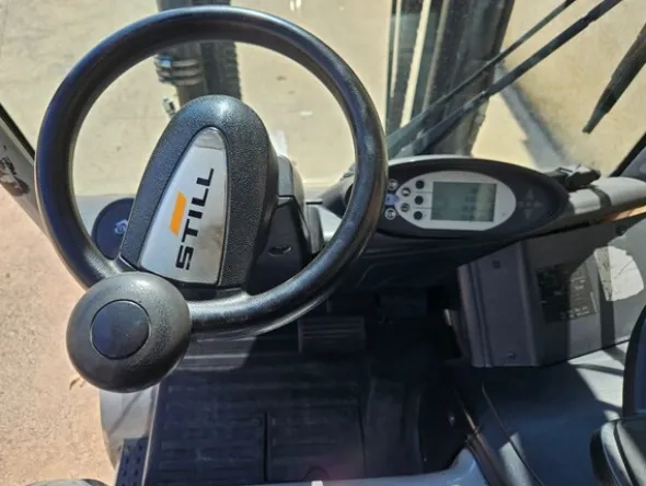 1#8563 Carrello elettrico STILL