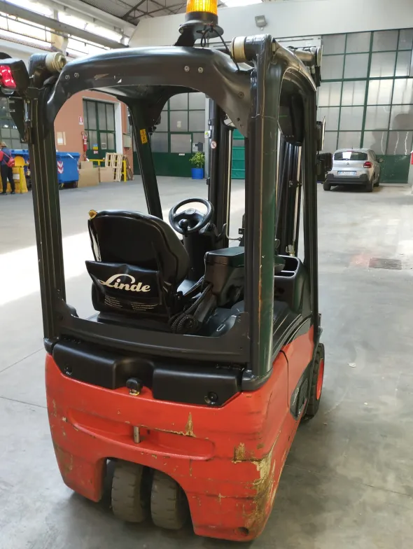 CARRELLO ELEVATORE