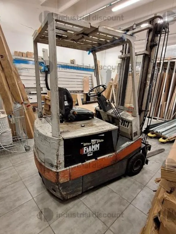 5#10103 Carrello elevatore