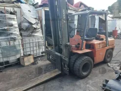 24#9138 Carrello elevatore