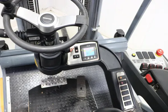 CARRELLO ELEVATORE