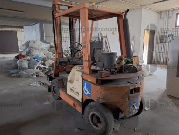 4#9747 Carrello elevatore a forche Lugli