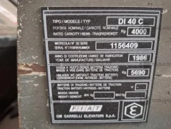 26#9186 Carrello elevatore a gasolio OM Fiat
