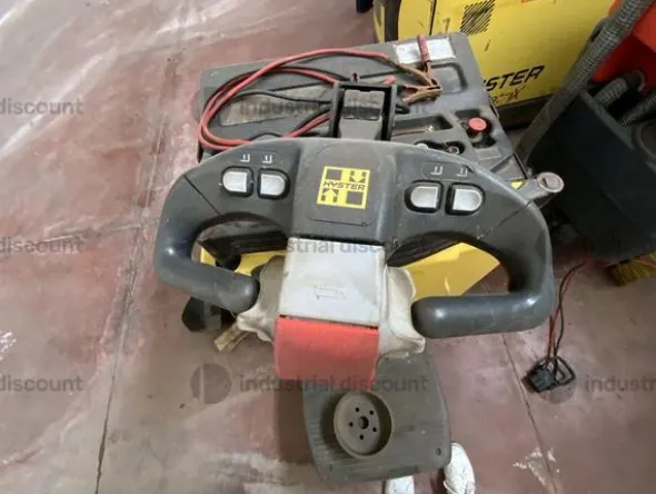 38#9550 Carrello elevatore elettrico Hyster