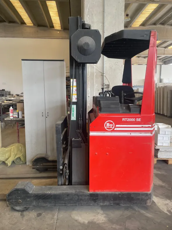 Carrello elevatore elettrico BT 2000SE13 - 20 Q.li