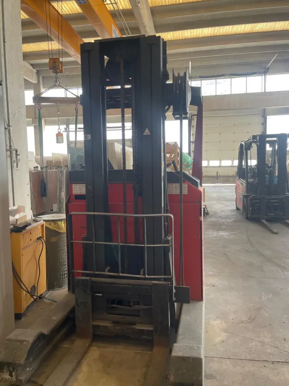 Carrello elevatore elettrico BT 2000SE13 - 20 Q.li
