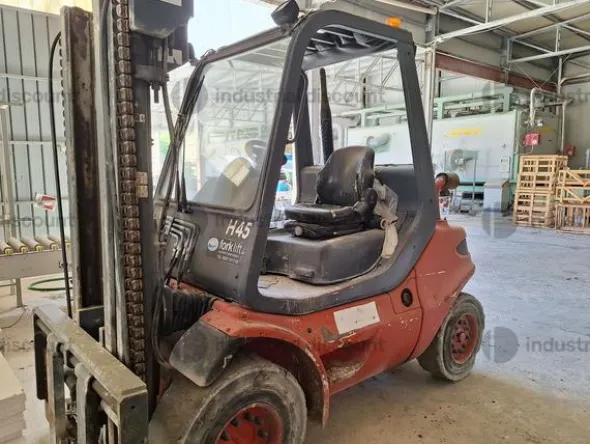 19#10158 Carrello elevatore Linde H45D