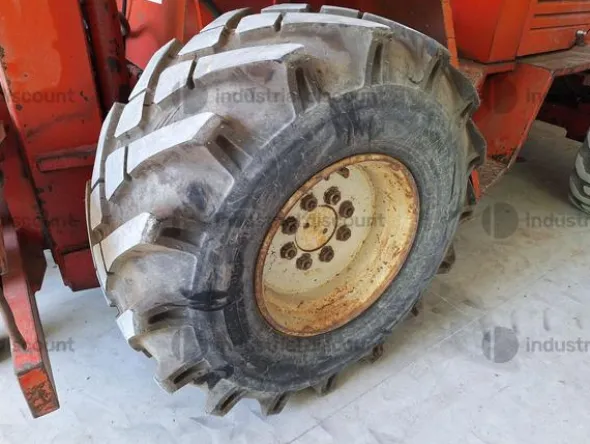 2#9380 Carrello elevatore Manitou Modello MC40 FC