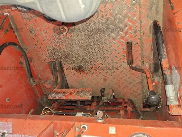 2#9380 Carrello elevatore Manitou Modello MC40 FC