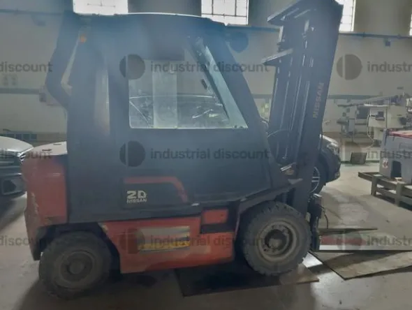 2#9213 Carrello Elevatore Nissan
