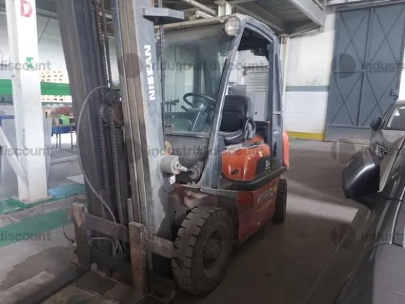 2#9213 Carrello Elevatore Nissan