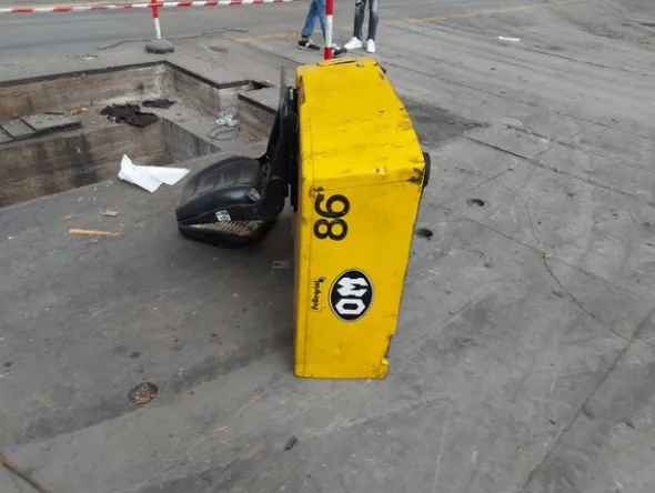 507#7667 Carrello elevatore OM DI40C