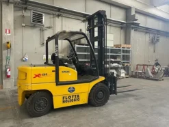 4#8250 Carrello elevatore OMXE60