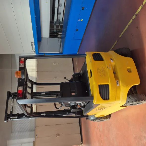 Carrello elevatore OM XE 20 ac Kg.2000 Anno 2009