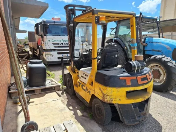 16#8350 CARRELLO ELEVATORE TCM FD 25