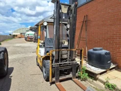 16#8350 CARRELLO ELEVATORE TCM FD 25