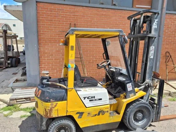 16#8350 CARRELLO ELEVATORE TCM FD 25