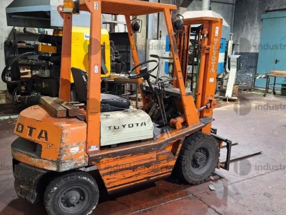 111#9818 Carrello elevatore Toyota