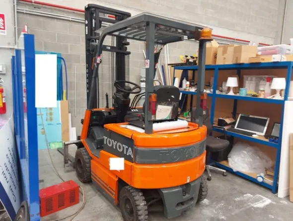 3#7847 Carrello elevatore Toyota e transpallet