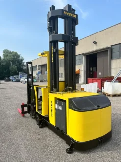 Carrello elevatore TRILATERALE Hyster C.1