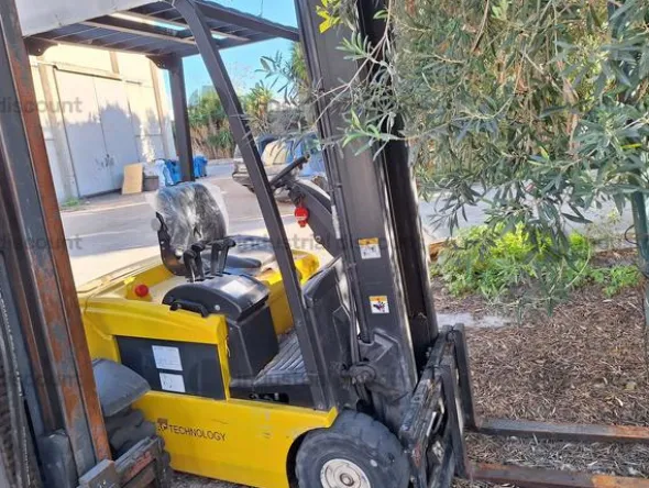 2#8805 Carrello elevatore Yale ERP16AFT