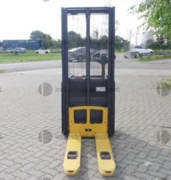 7#9821 Carrello elevatore Yale MS12E