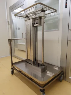 CARRELLO PER FILTRAZIONE SACCHE - BLOOD LEUKO REDUCTION