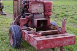 CARRELLO per servizi vari con MOTORE OM 40