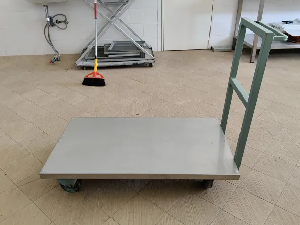 Carrello porta farina