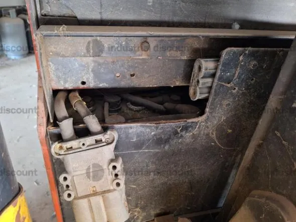 17#9410 Carrello rettrattile BT