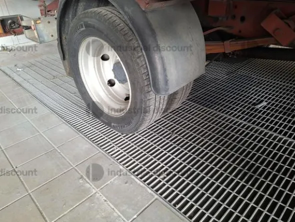 2#9294 Carroattrezzi Iveco Daily