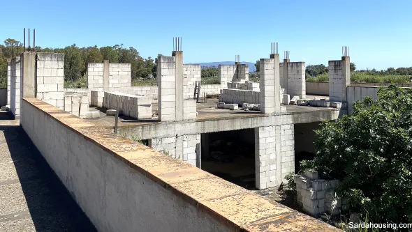 Casale Massama con fabbricati al rustico