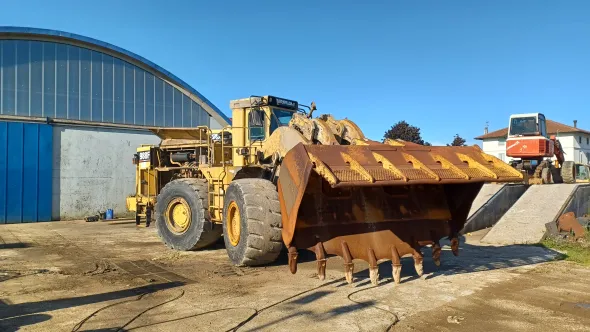 CAT 988 F2