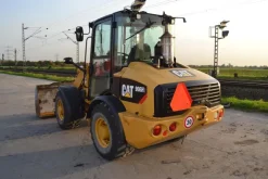 2012 CAT 906H-2 pala gommata