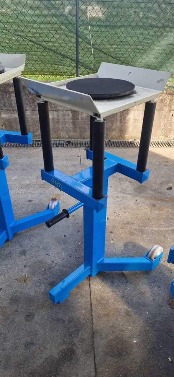 Cavalletti per assetto ruote OMCN 371