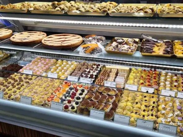 #23923 Cedesi avviata attività pasticceria artigianale