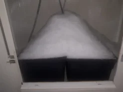 CELLA FRIGORIFERA E MACCHINA PRODUZIONE GHIACCIO