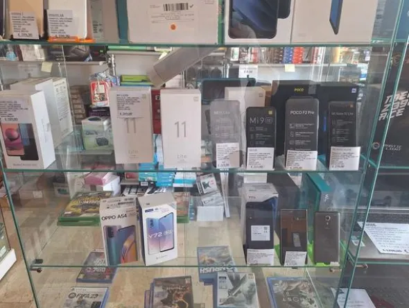 1#8629 Cellulari TV Portatili ed accessori