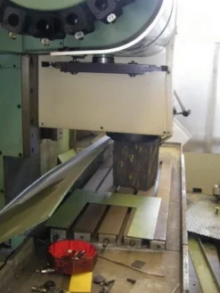 11#4997 Centri di lavoro e torni